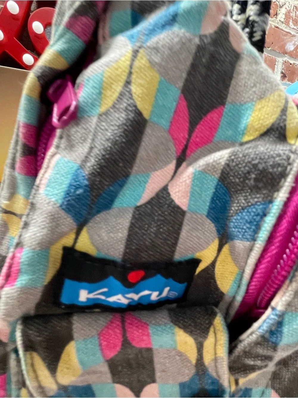 KAVU Multicolor Geo Print Rope Sling Crossbody Bag Festival Travel Backpack